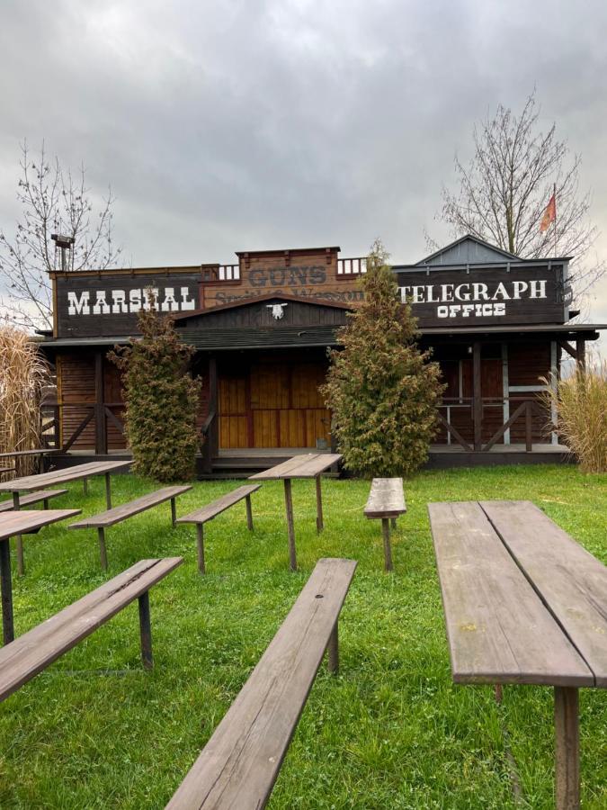 Bubla City Ranch Kopřivnice Eksteriør billede